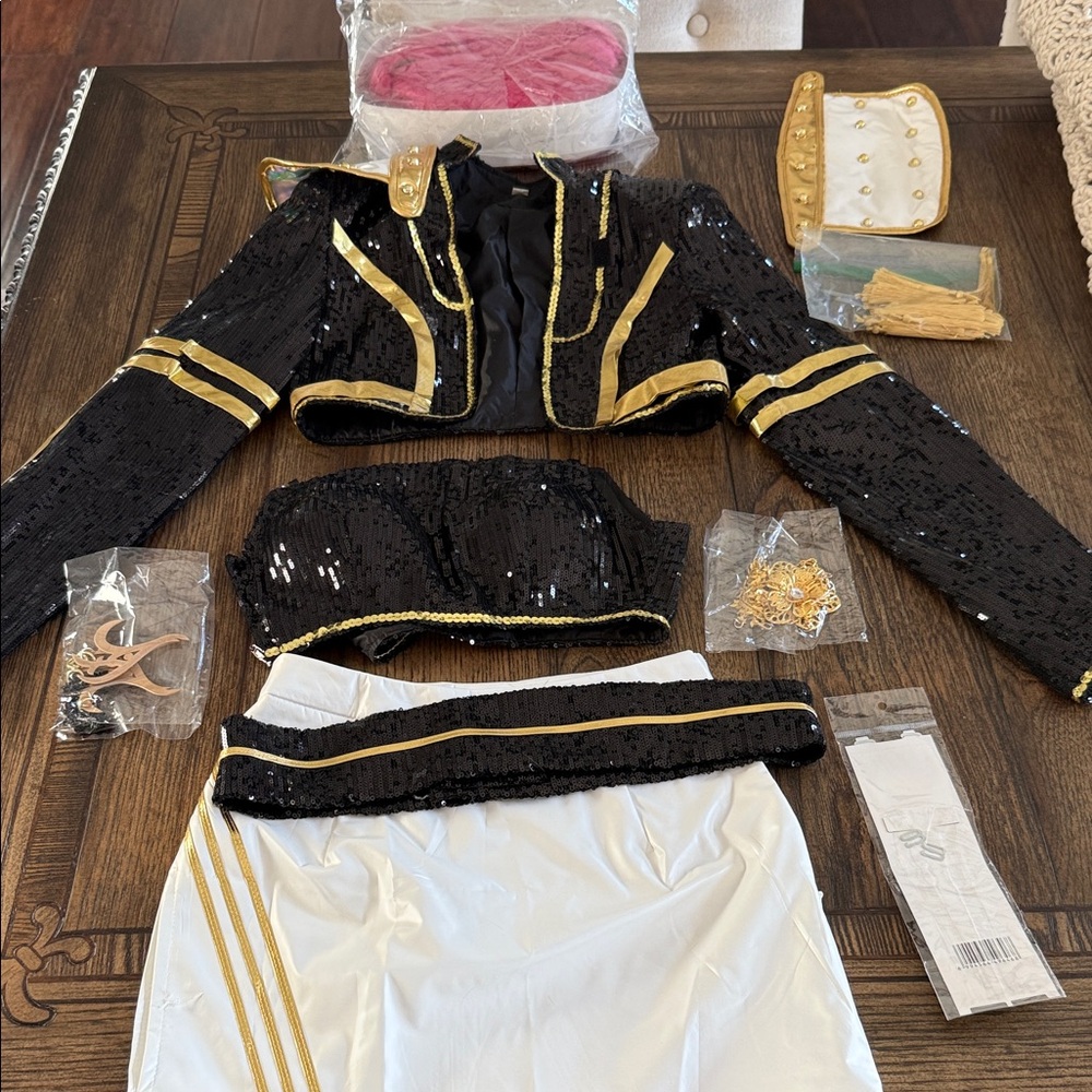 K-Pop Demon Hunter Costume Set